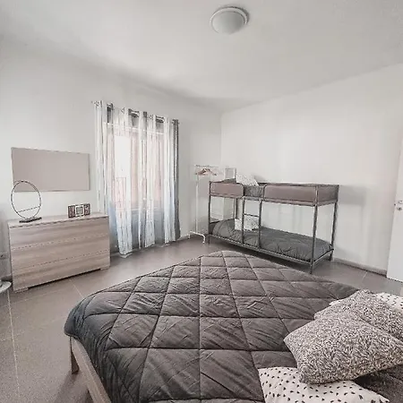 아파트 Casa Con Giardino, La Casa Di Sophie, *