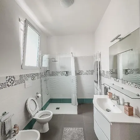 아파트 Casa Con Giardino, La Casa Di Sophie, *