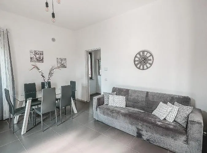 Casa Con Giardino, La Casa Di Sophie, * 아로나