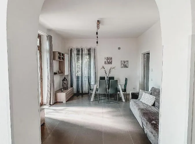 Casa Con Giardino, La Casa Di Sophie,